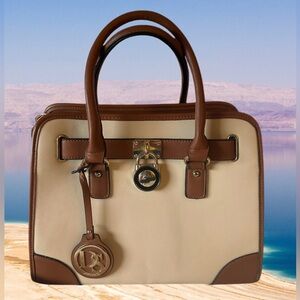 DASEIN Two-Tone Handbag in Beige NWOT